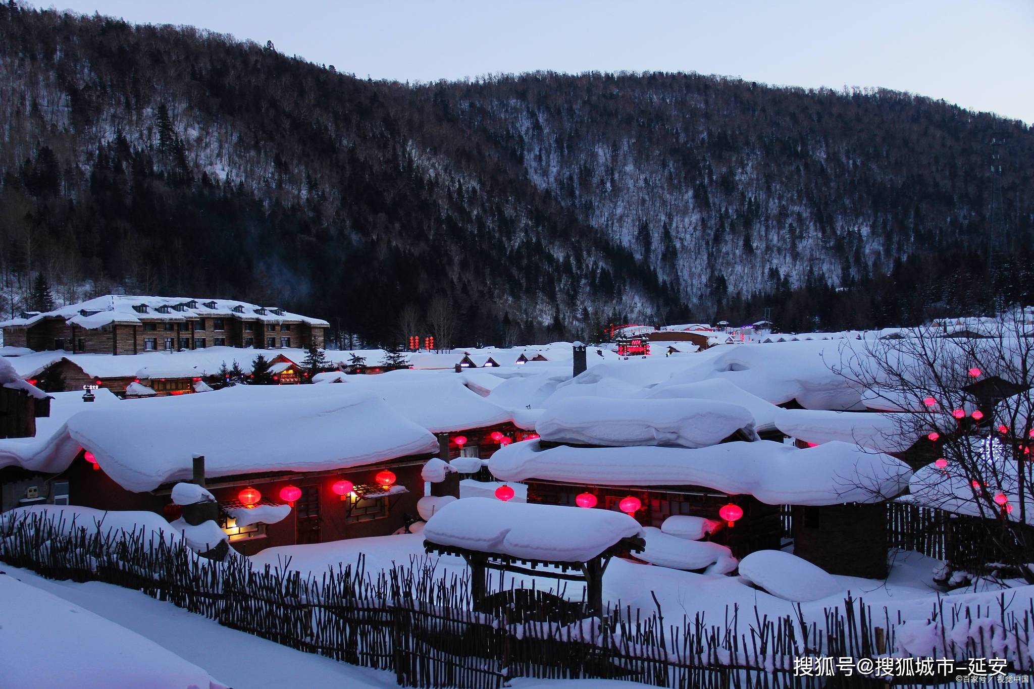 東北雪鄉(xiāng)三天旅游攻略，絕美冰雪世界的暢游之旅，東北雪鄉(xiāng)三天暢游攻略，冰雪世界的夢(mèng)幻之旅