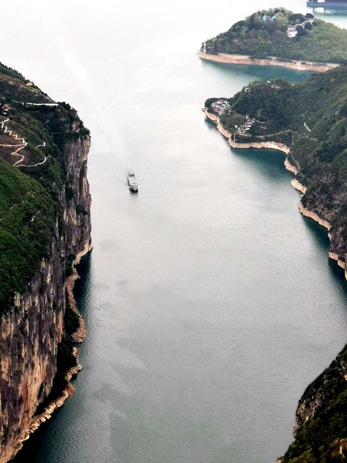 長(zhǎng)江三峽游船旅游攻略，探索壯麗風(fēng)光與深度體驗(yàn)，長(zhǎng)江三峽游船攻略，深度探索壯麗風(fēng)光與體驗(yàn)之旅