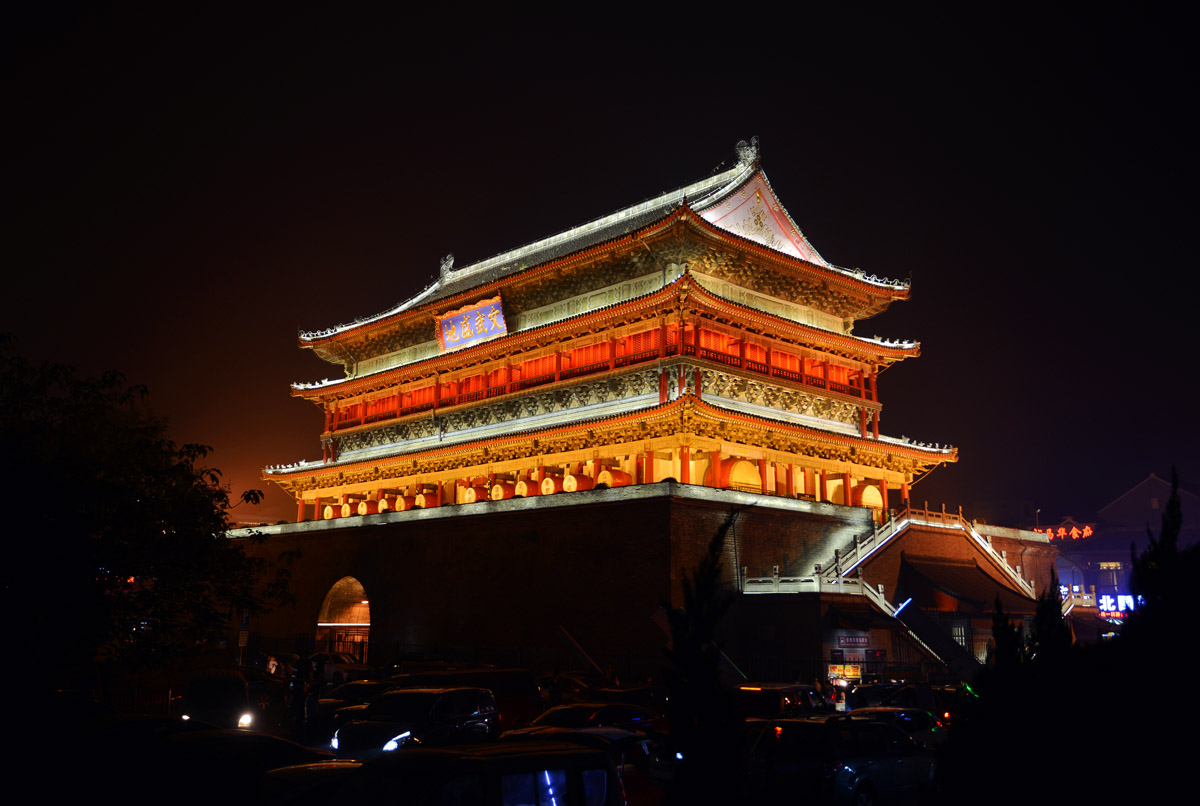 西安鼓樓與鐘樓的區(qū)別，歷史、建筑特色與文化內(nèi)涵的解讀，西安鼓樓與鐘樓，歷史、建筑特色與文化內(nèi)涵的深度解讀與比較