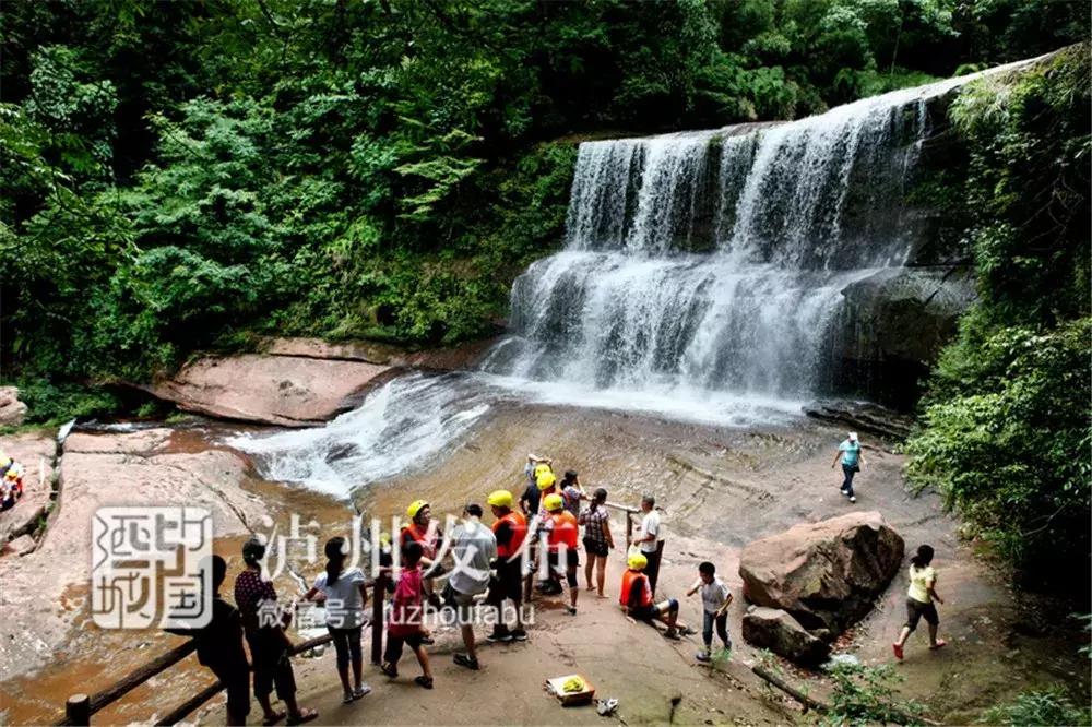 四川瀘州十大旅游景點(diǎn)，探秘酒城之美，四川瀘州十大旅游景點(diǎn)探秘，酒城之美的獨(dú)特魅力