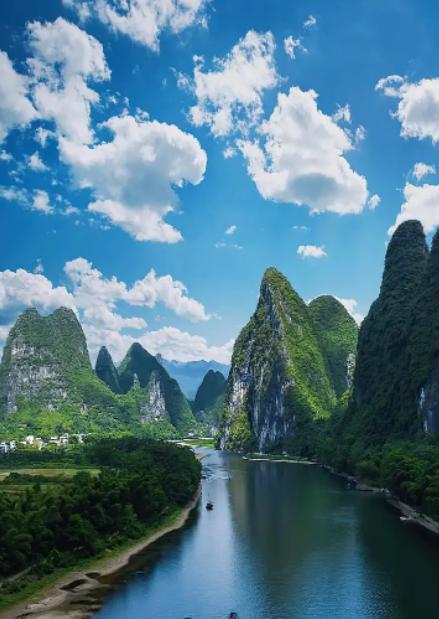 中國(guó)著名的山水風(fēng)景，自然之美盡收眼底，中國(guó)絕美山水風(fēng)景，自然之美盡收眼底